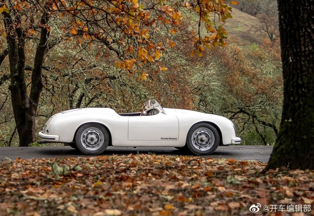 1935年的Porsche 356 America，好圆润，有点可爱~