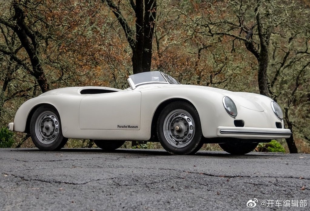 1935年的Porsche 356 America，好圆润，有点可爱~