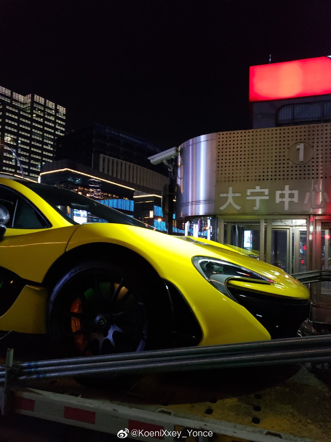 迈凯伦/McLaren P1 下个班也能碰到耐克黄