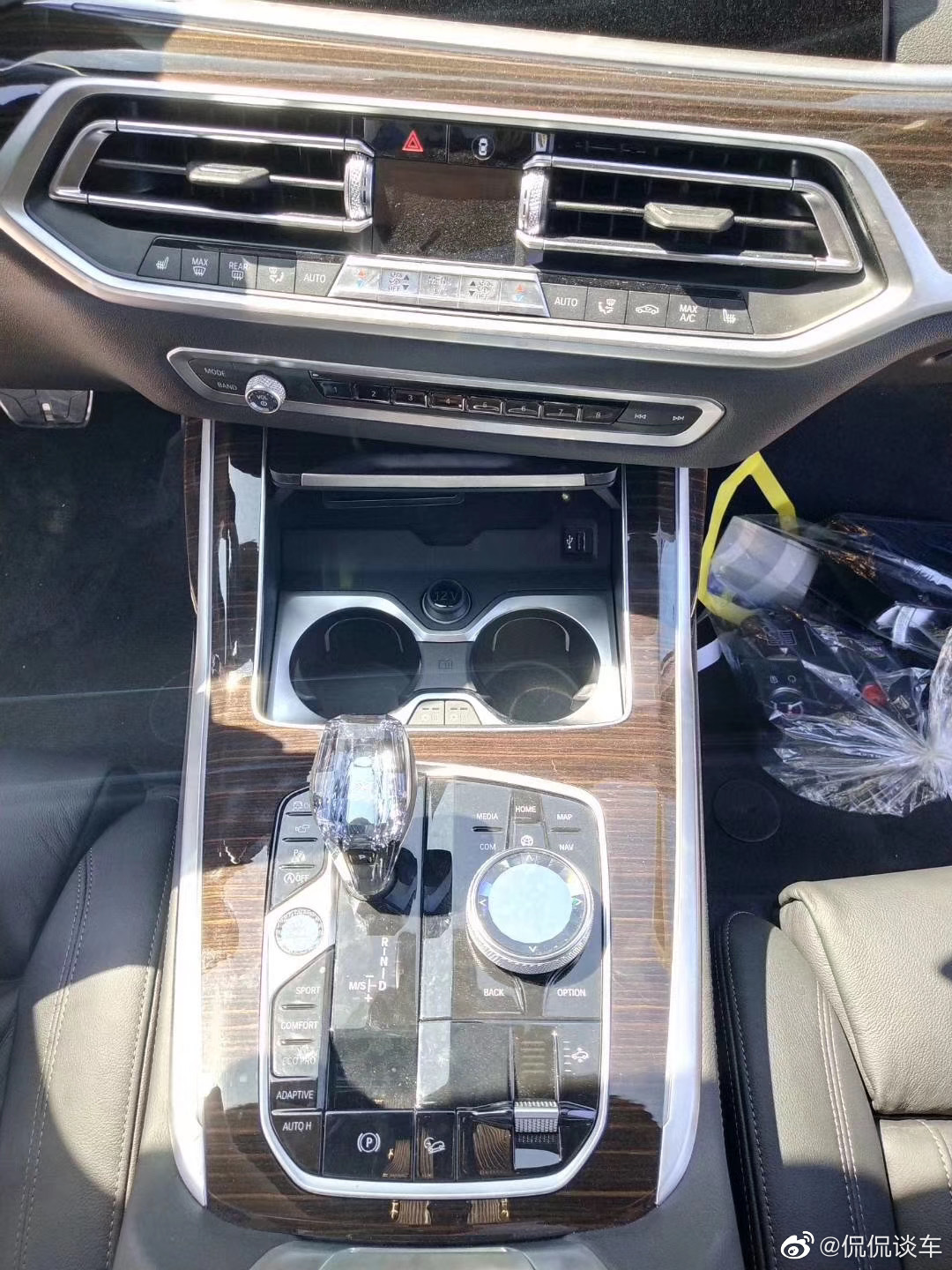 高清汽车美图：宝马X7 加拿大规格 M运动版