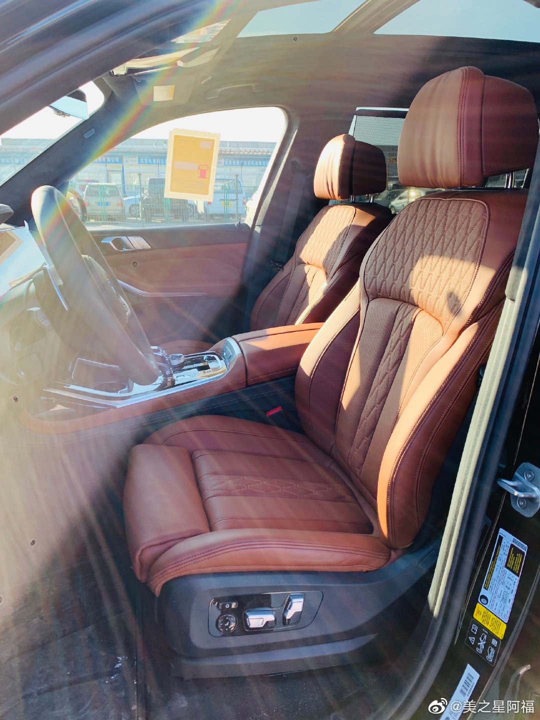 高清汽车美图：发现一台顶配宝马X7分享一下