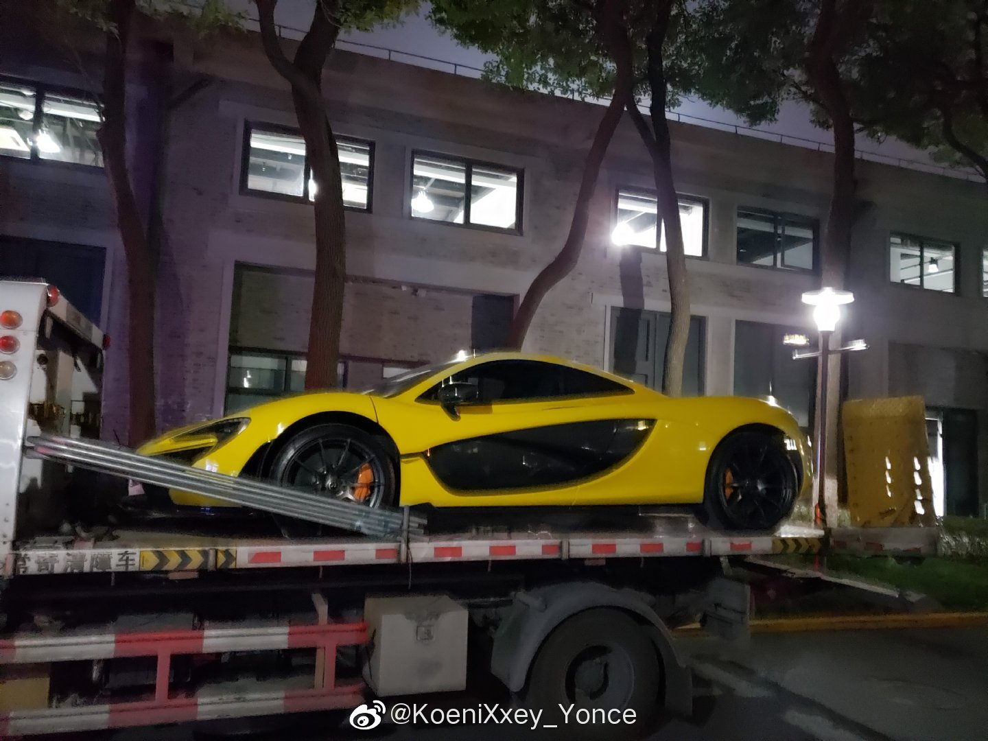 迈凯伦/McLaren P1 下个班也能碰到耐克黄