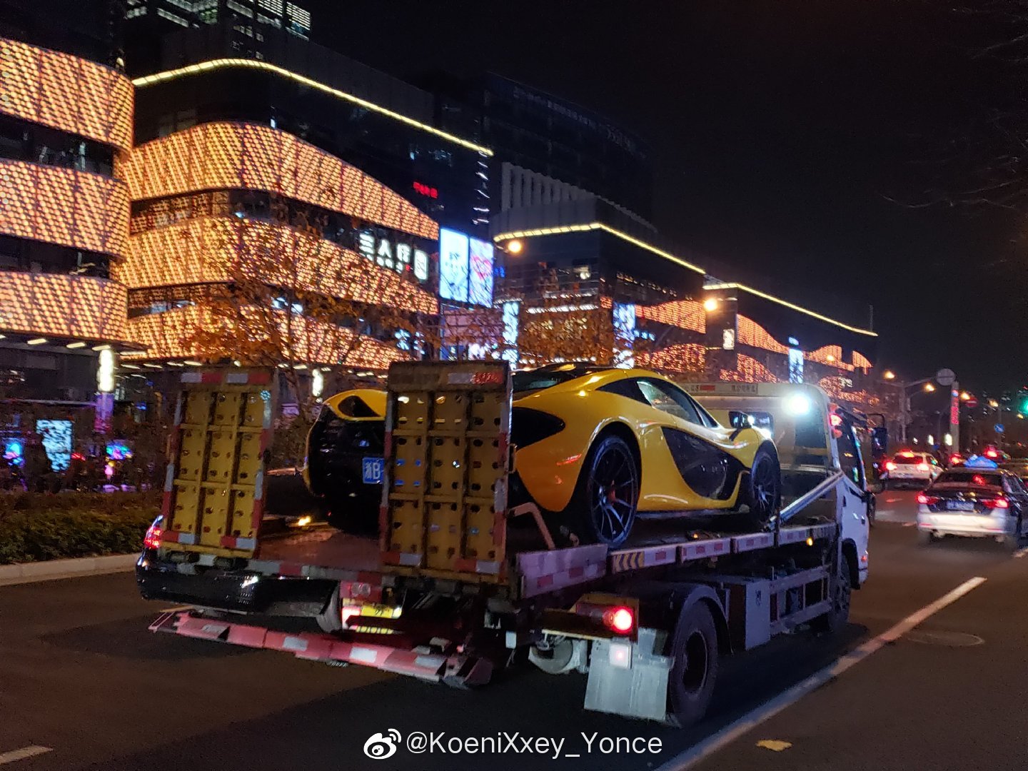 迈凯伦/McLaren P1 下个班也能碰到耐克黄