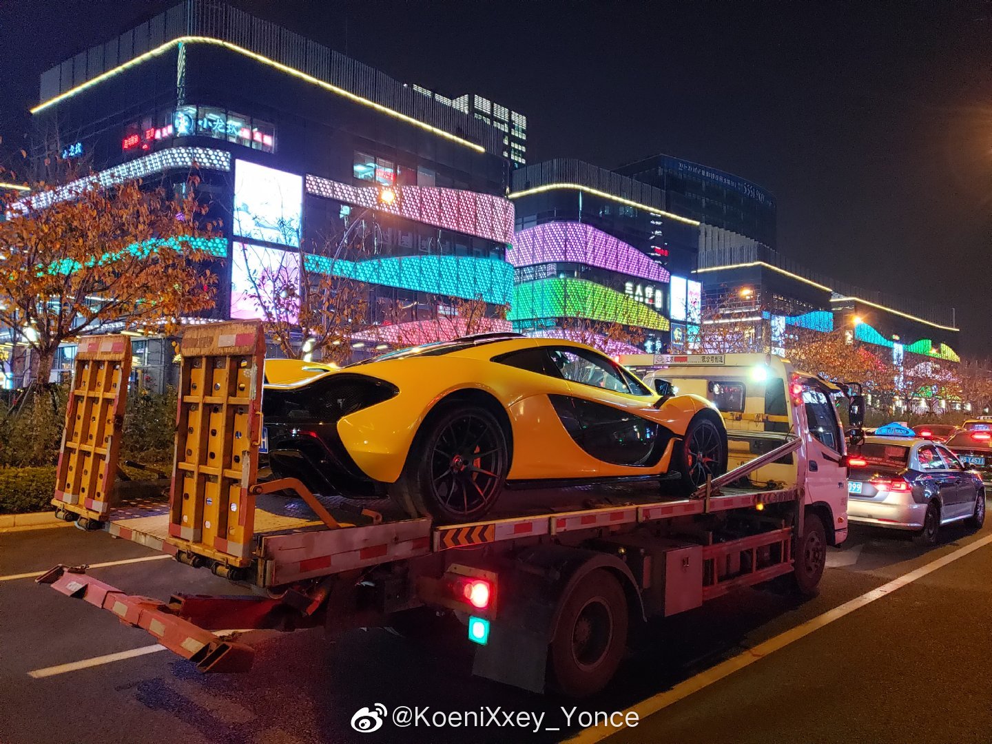 迈凯伦/McLaren P1 下个班也能碰到耐克黄