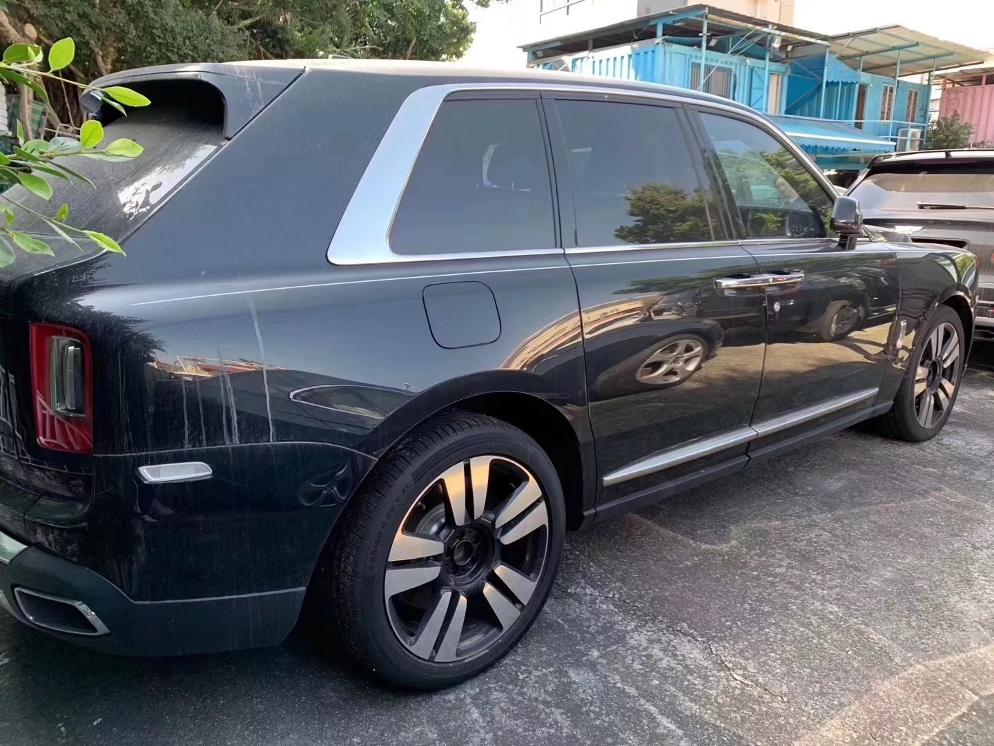 汽车美图赏析：19全新劳斯莱斯库里南