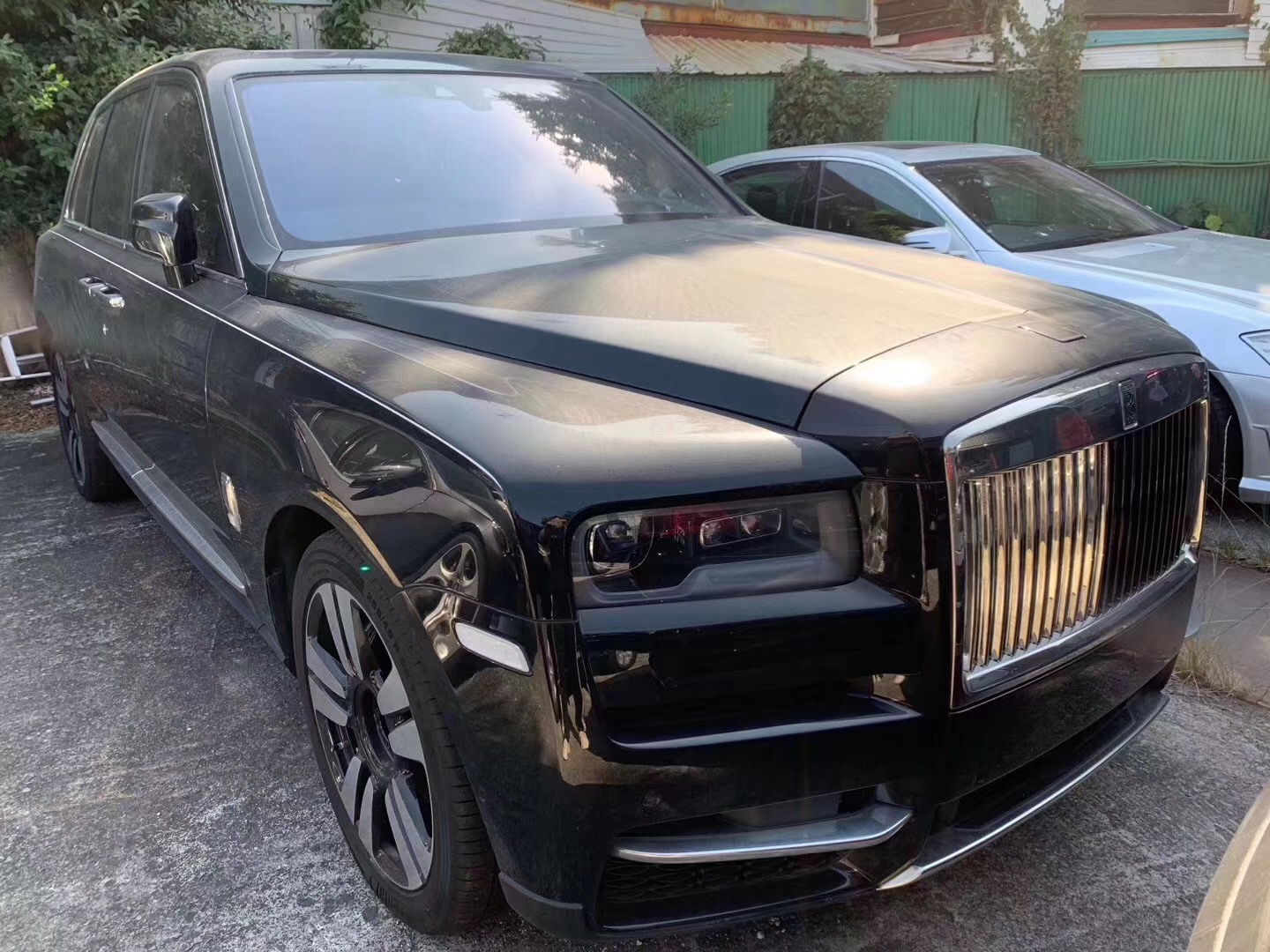 汽车美图赏析：19全新劳斯莱斯库里南