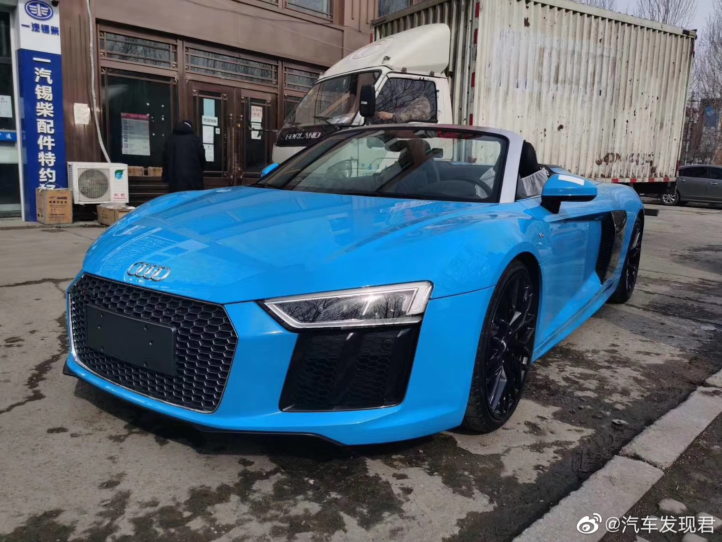 奥迪R8 Spyper 5.2L V10 敞篷版 限量版个性化颜色