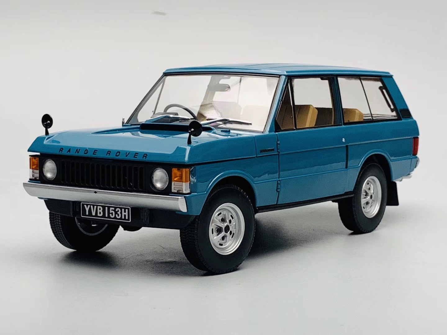 第一代路虎揽胜还是coupe造型