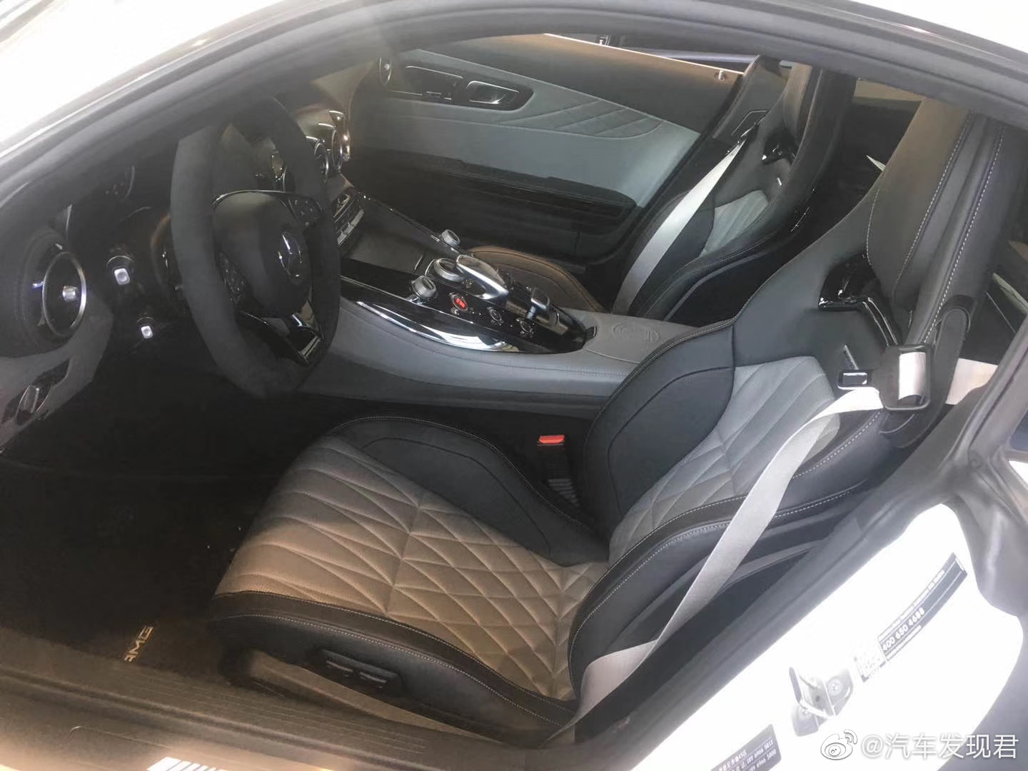 全新奔驰GTC 18168白黑 国五处理