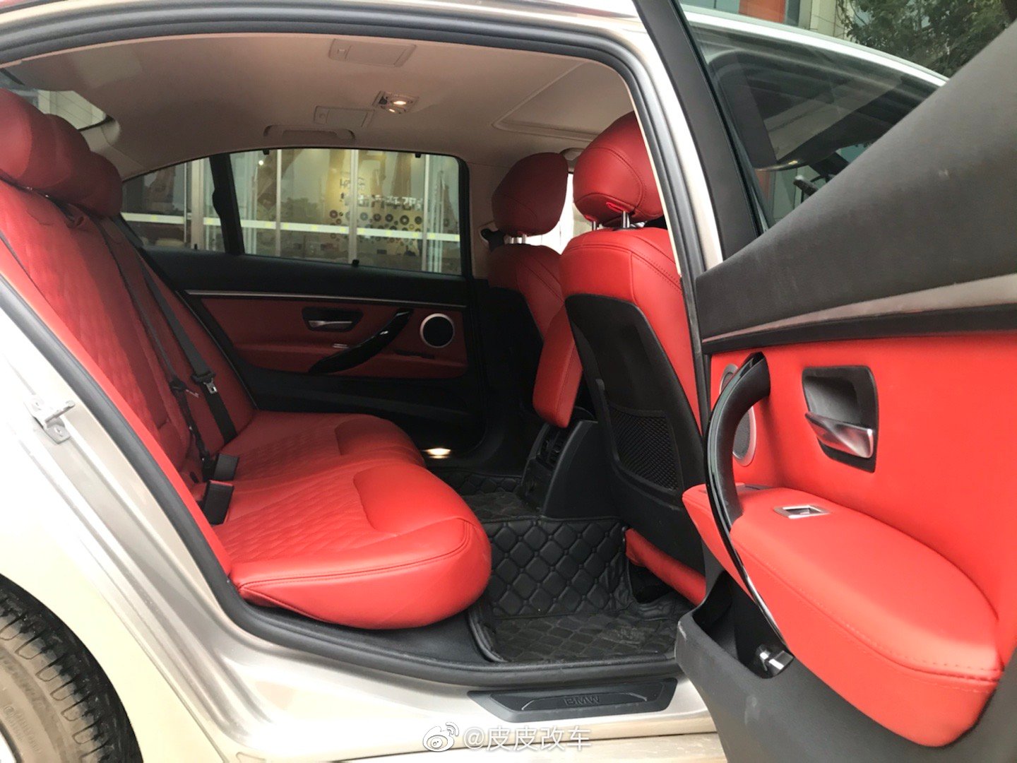 宝马320座椅包真皮，座椅酒红头层牛皮