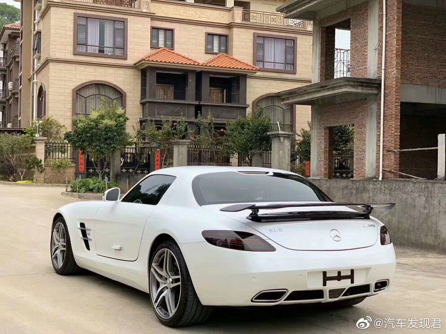 奔驰海鸥 SLS 63-AMG最顶级跑车