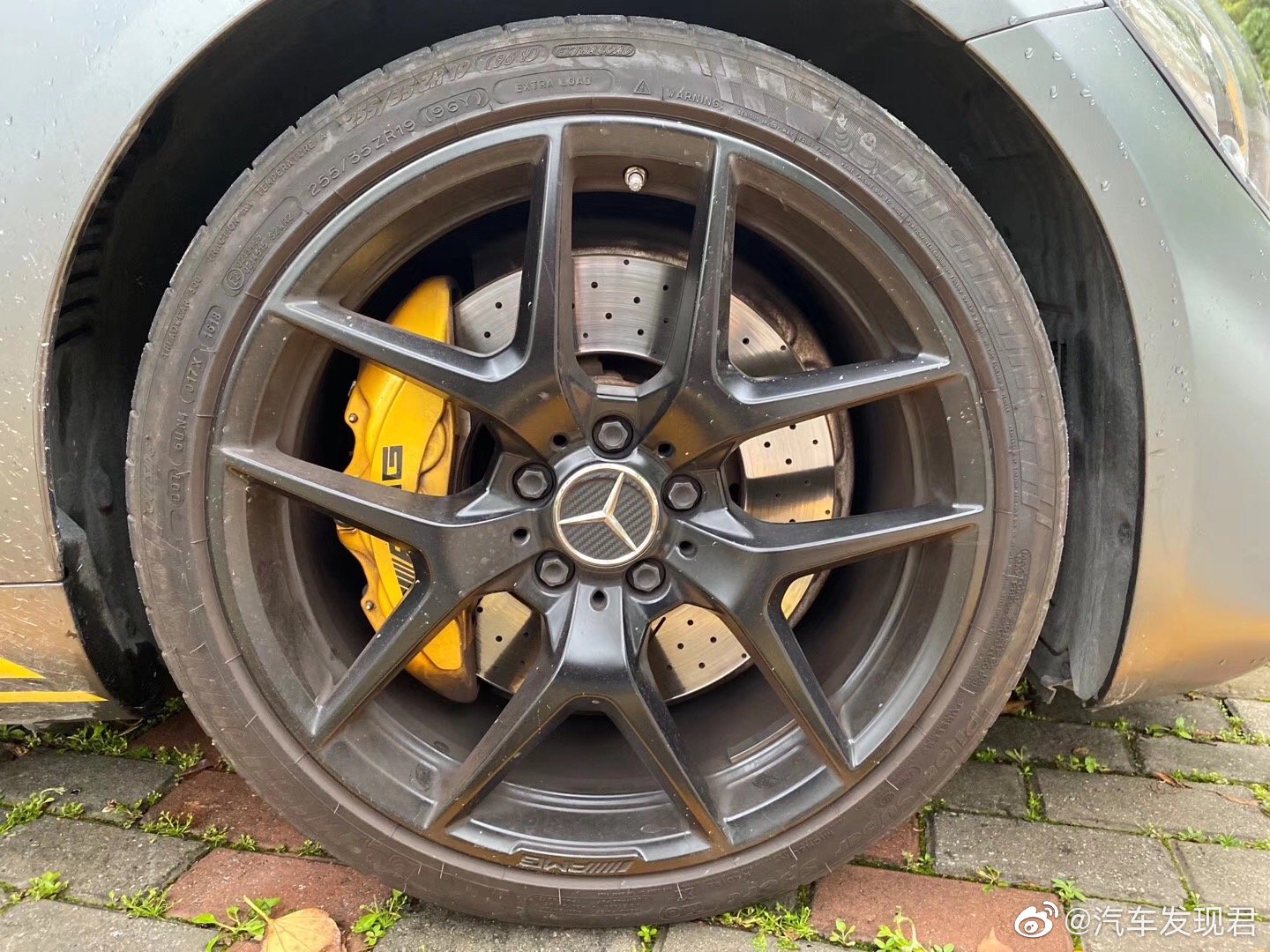 18出厂18上牌 奔驰amg gt 2W公里