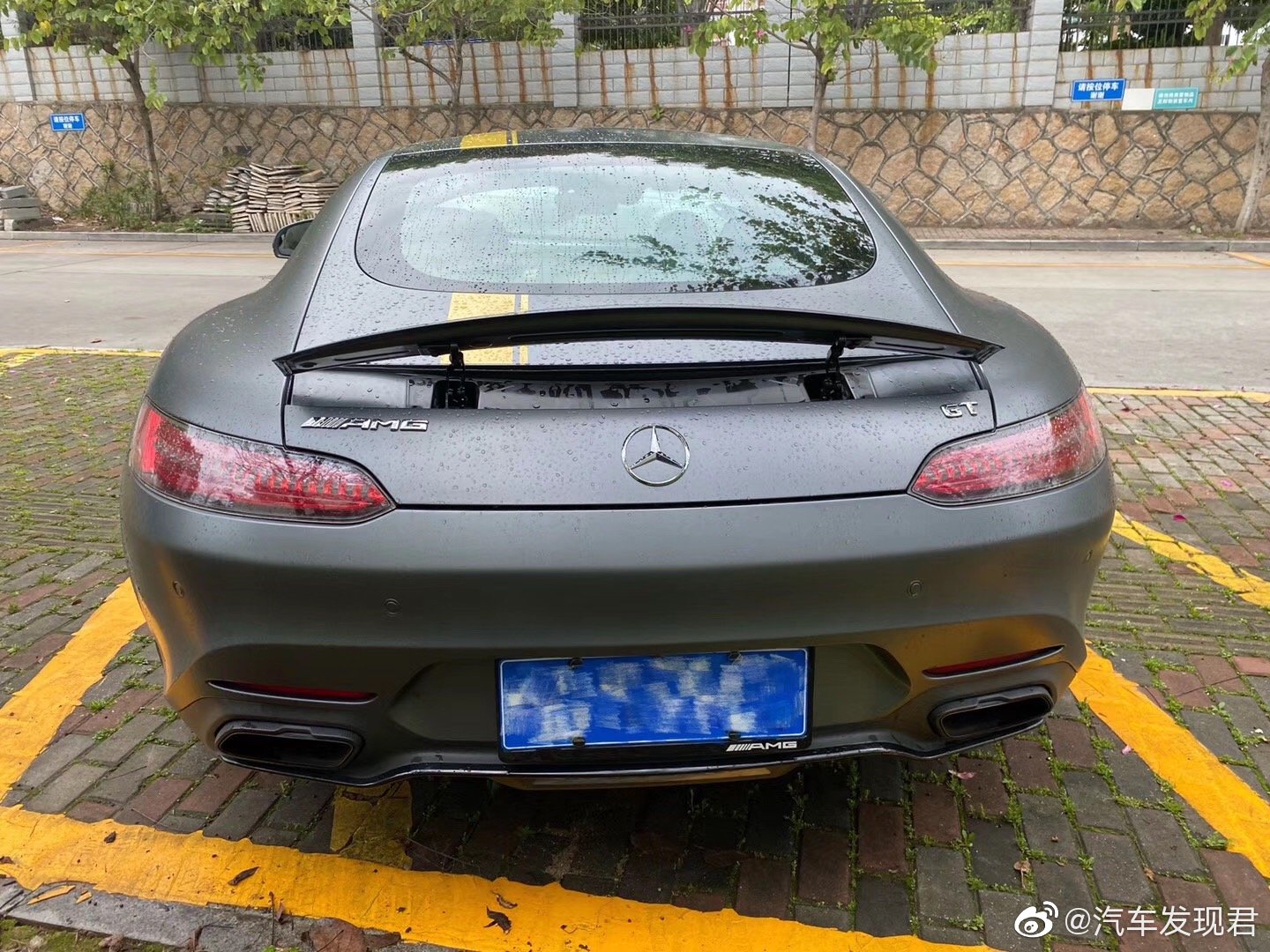 18出厂18上牌 奔驰amg gt 2W公里