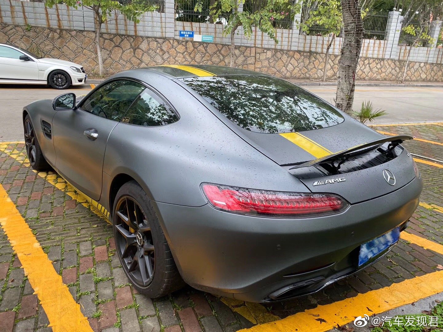 18出厂18上牌 奔驰amg gt 2W公里