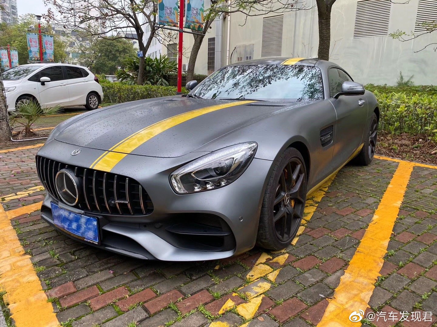 18出厂18上牌 奔驰amg gt 2W公里