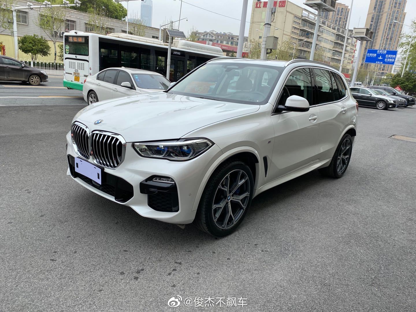 2019 款宝马 X5 尊贵型 40i M 运动套装