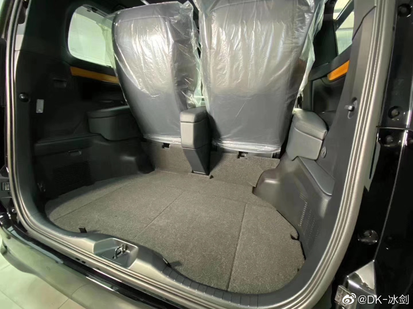 购回新款丰田埃尔法，整备完出租！！！