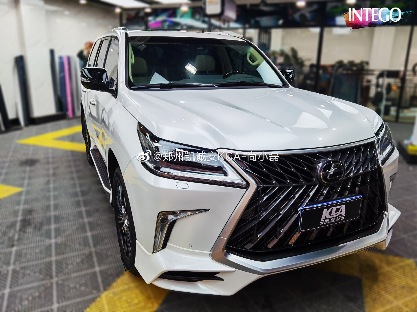 雷克萨斯漆面透明膜，完美保护车漆，天天开新车。