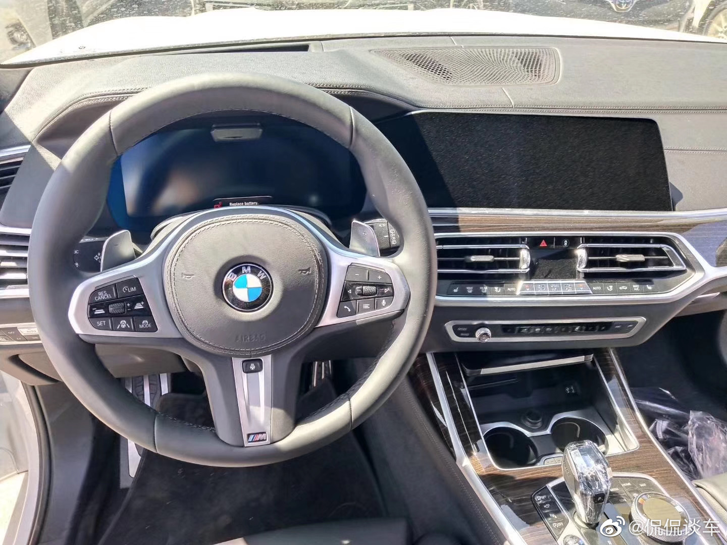 高清汽车美图：宝马X7 加拿大规格 M运动版