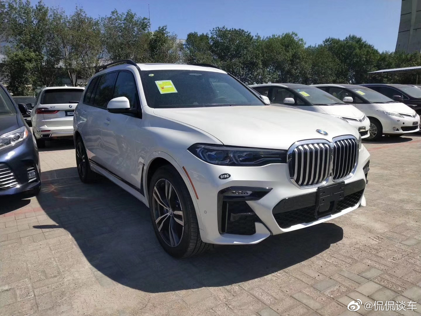 高清汽车美图：宝马X7 加拿大规格 M运动版