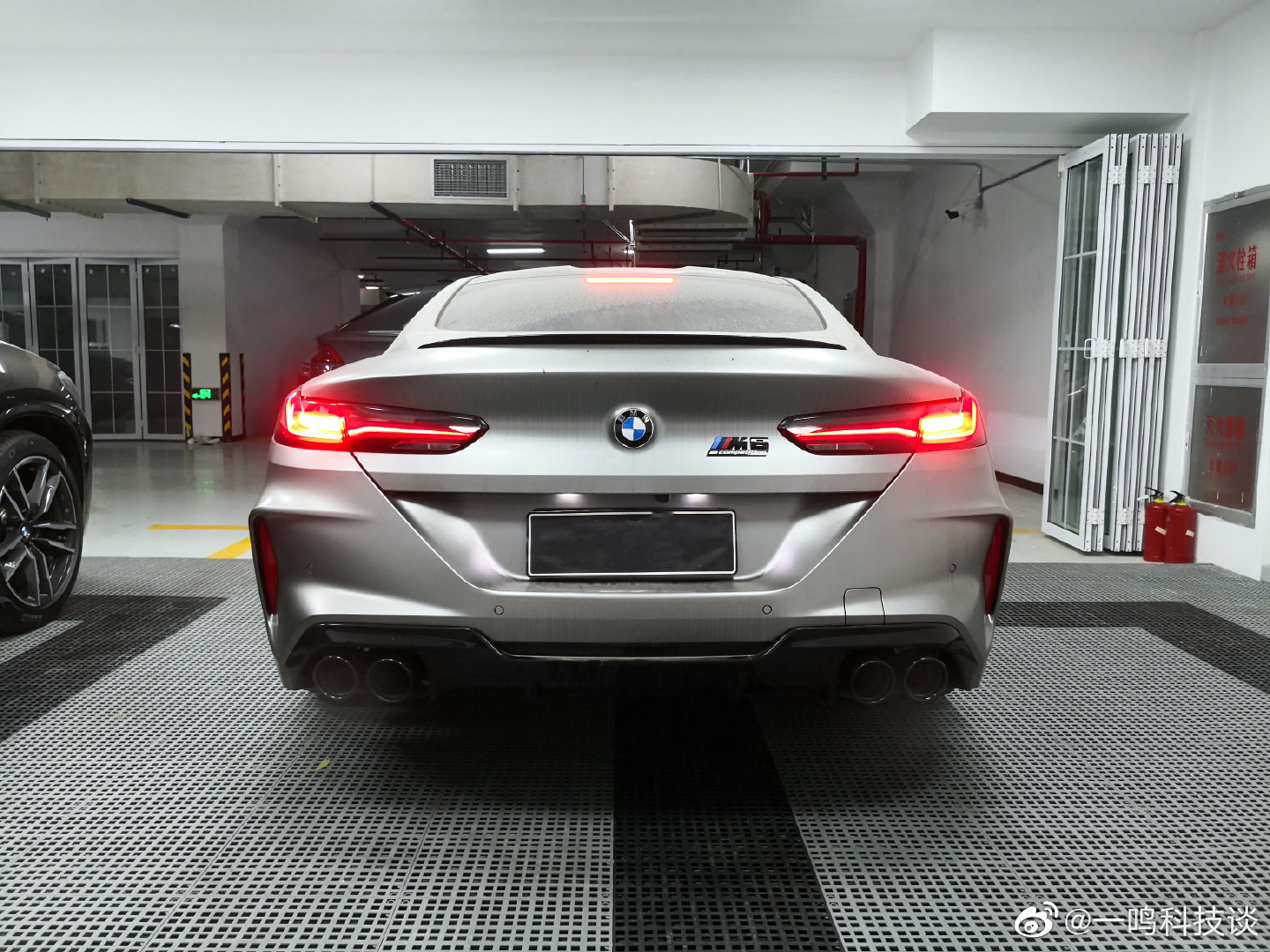 宝马M8雷霆版，200多万的宝马轿跑