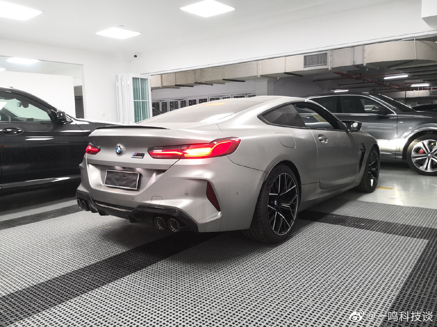 宝马M8雷霆版，200多万的宝马轿跑