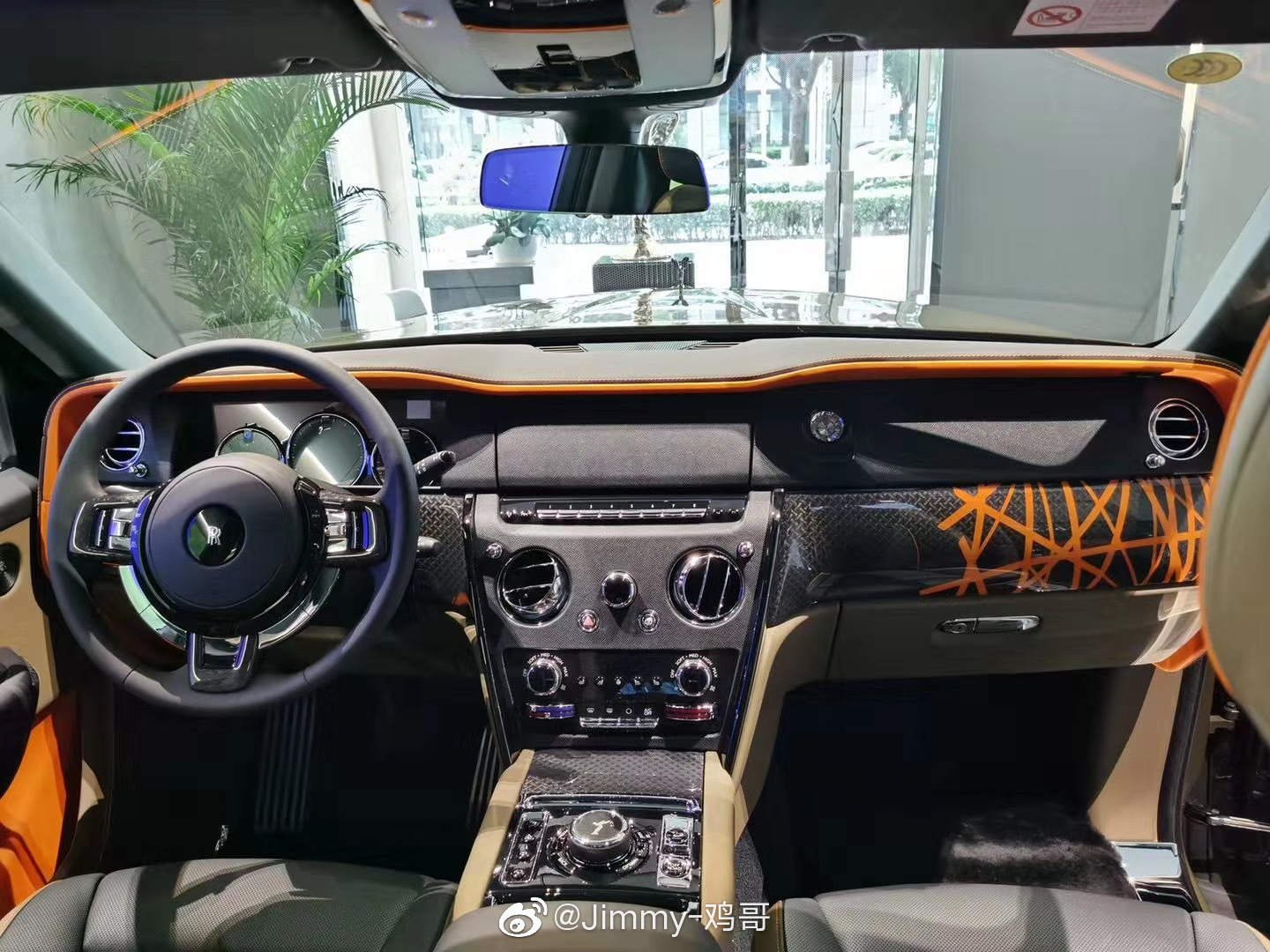 好看的汽车：今天被鸟巢版库里南刷屏了