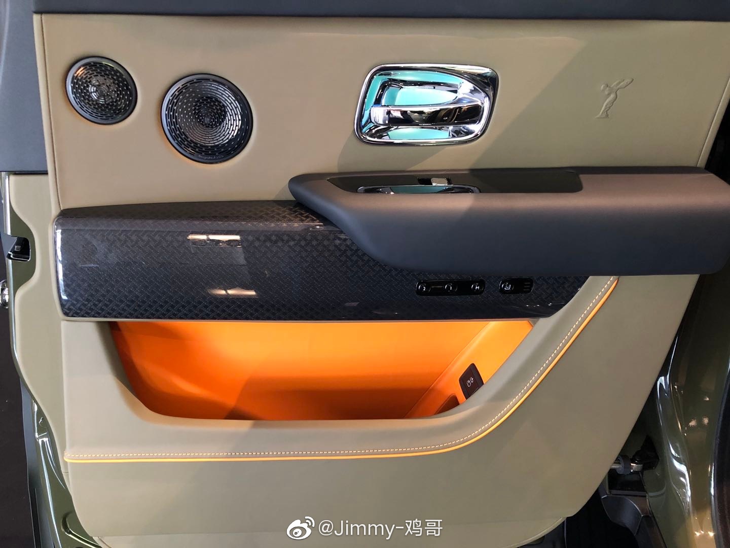 好看的汽车：今天被鸟巢版库里南刷屏了