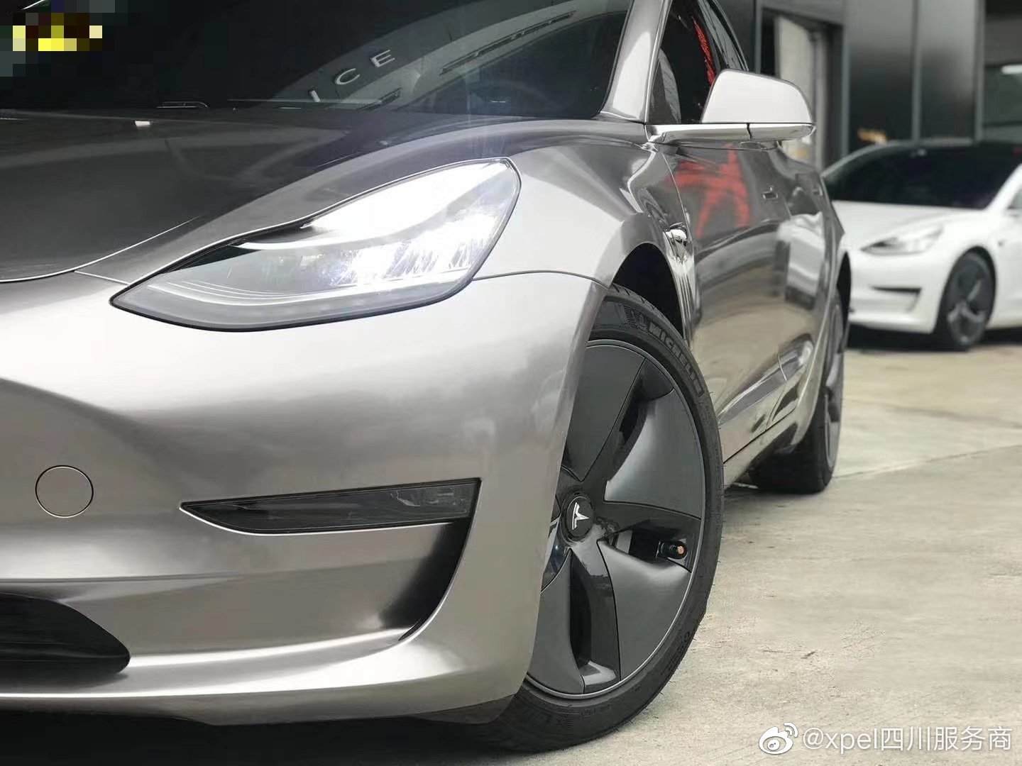 特斯拉 小改变 大不同 超亮金属战斗灰 xpel只做膜 做好膜