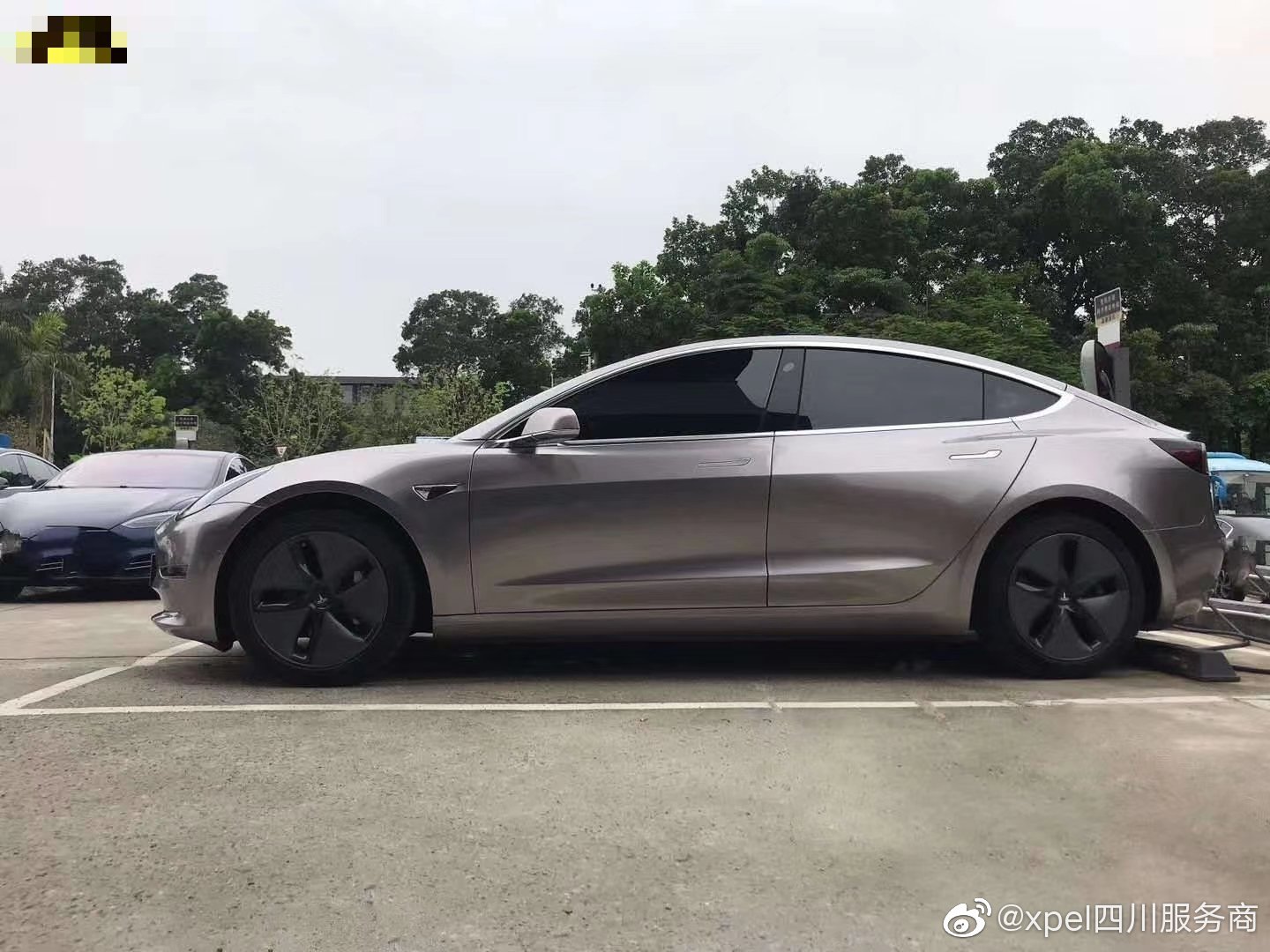 特斯拉 小改变 大不同 超亮金属战斗灰 xpel只做膜 做好膜