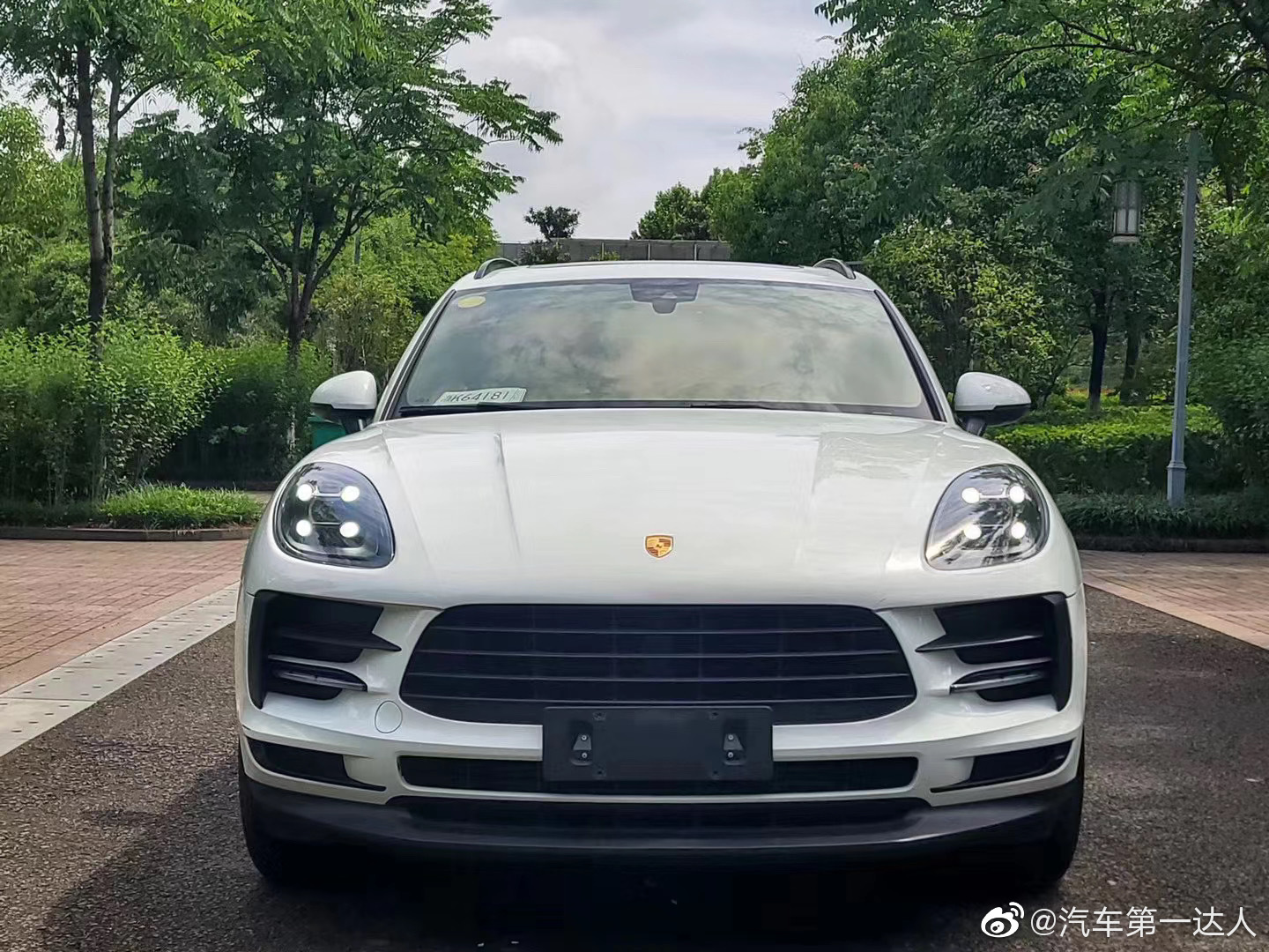 不一样的全景天窗保时捷macan