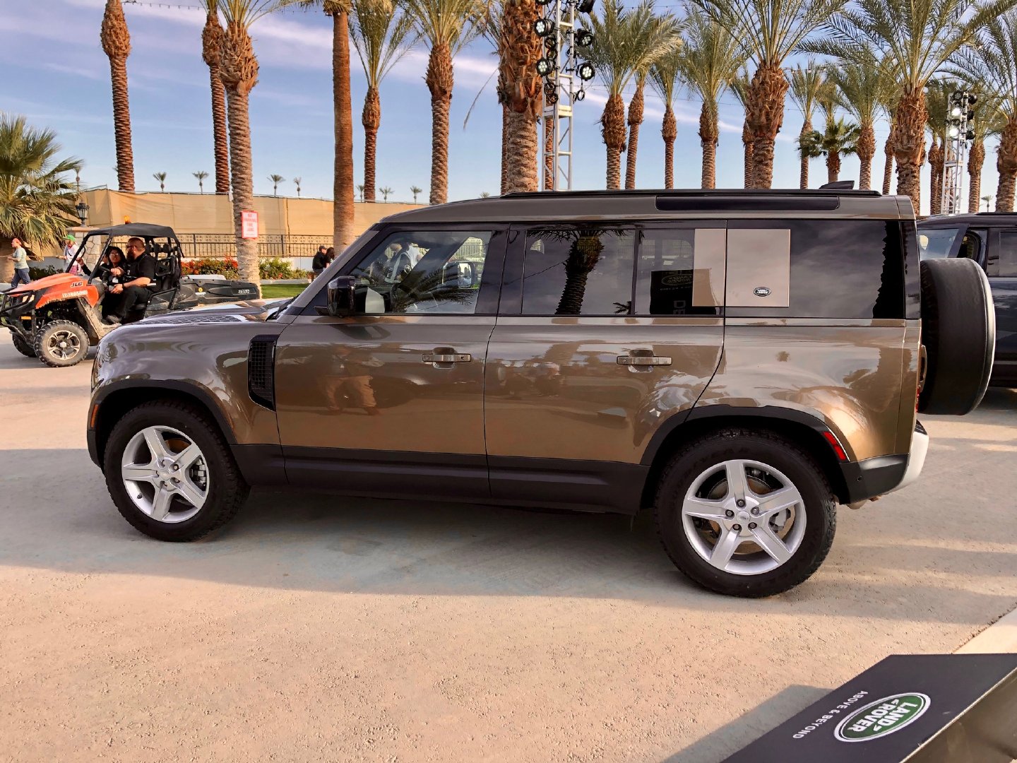 路虎卫士2020款也就是路虎卫士110型