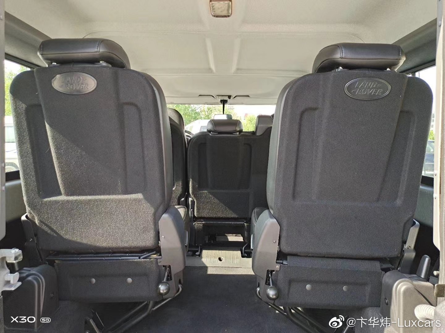 汽车美图抢先看：路虎卫士 一代经典神车