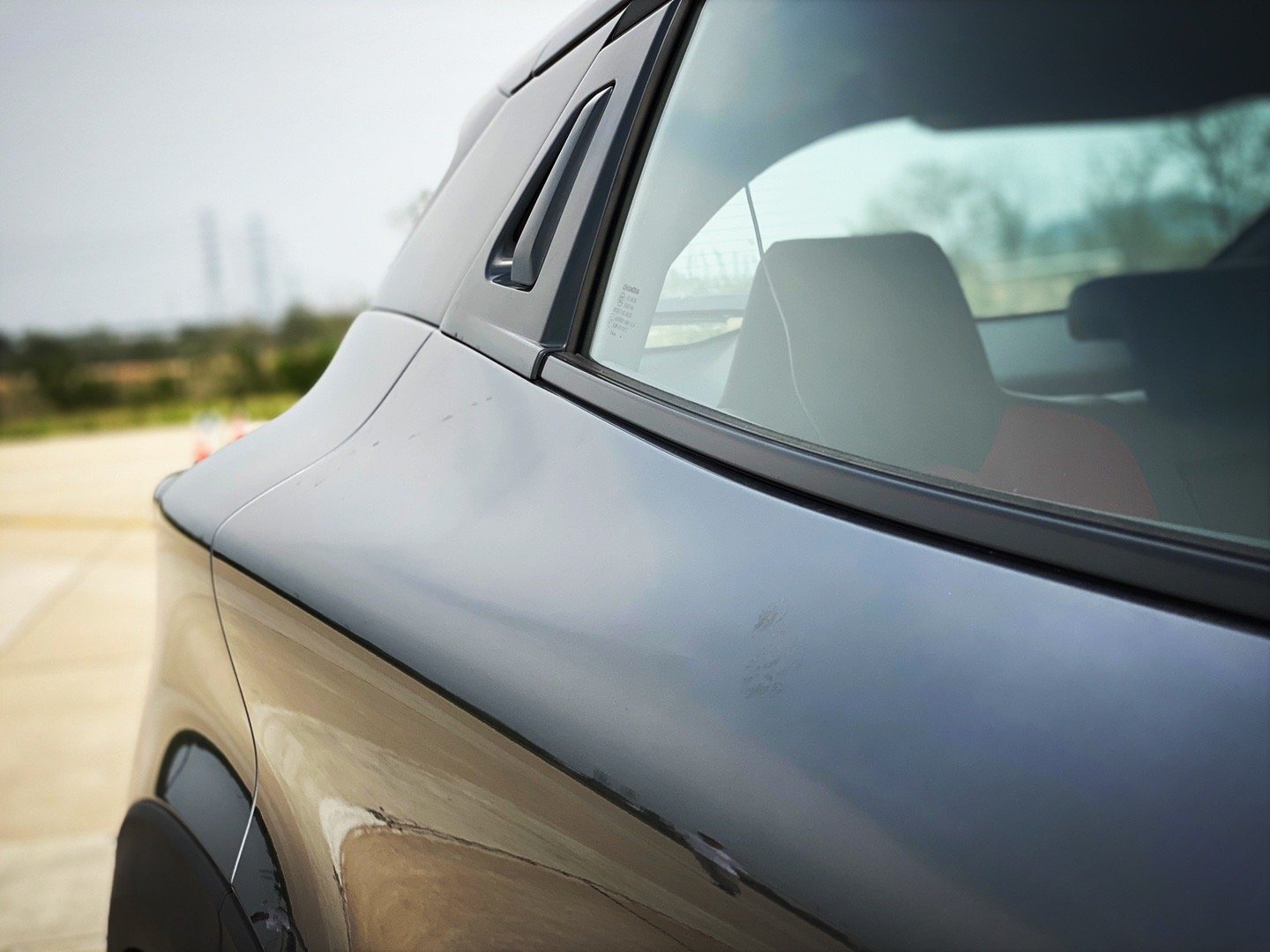 试了下前几天刚上市的长安uni-t，非常有趣的一款车