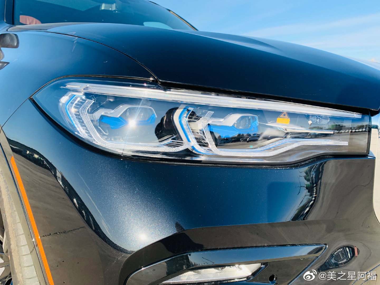 高清汽车美图：发现一台顶配宝马X7分享一下