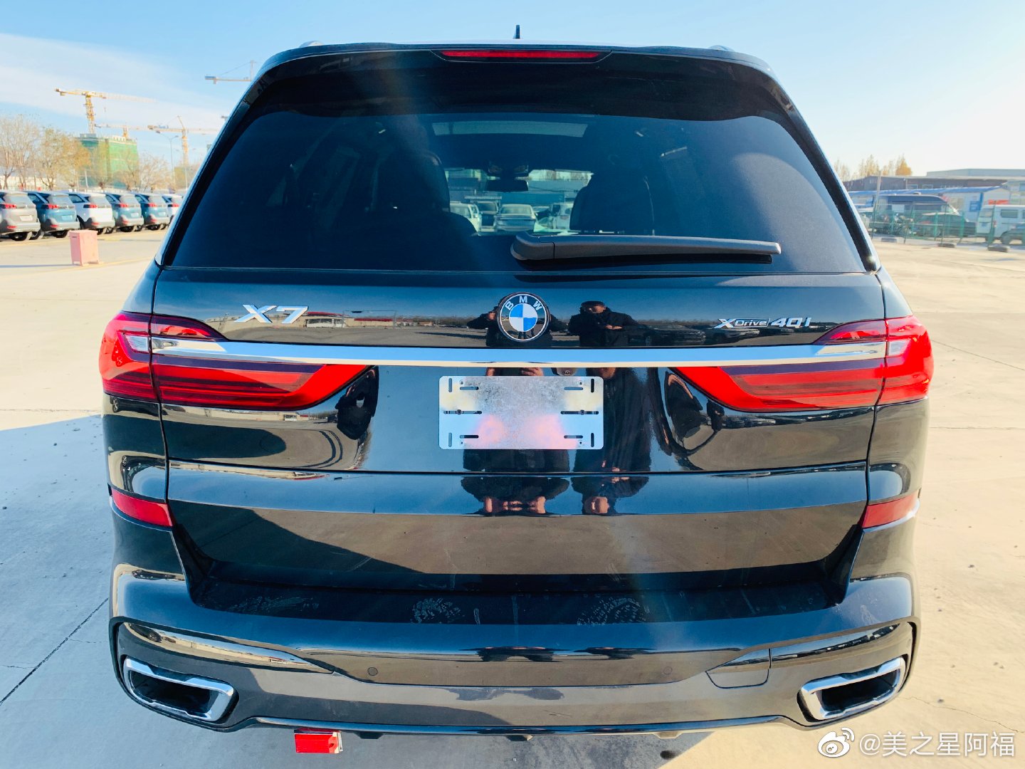 高清汽车美图：发现一台顶配宝马X7分享一下