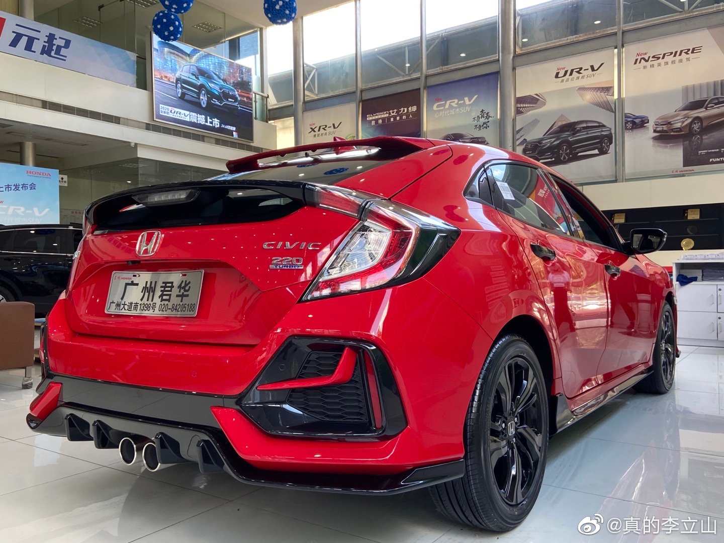 两箱思域到店，说一定的，可以安排上了！