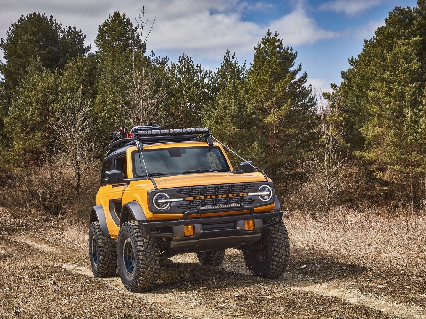 每天一组汽车美图：福特Bronco，真是越看越喜欢