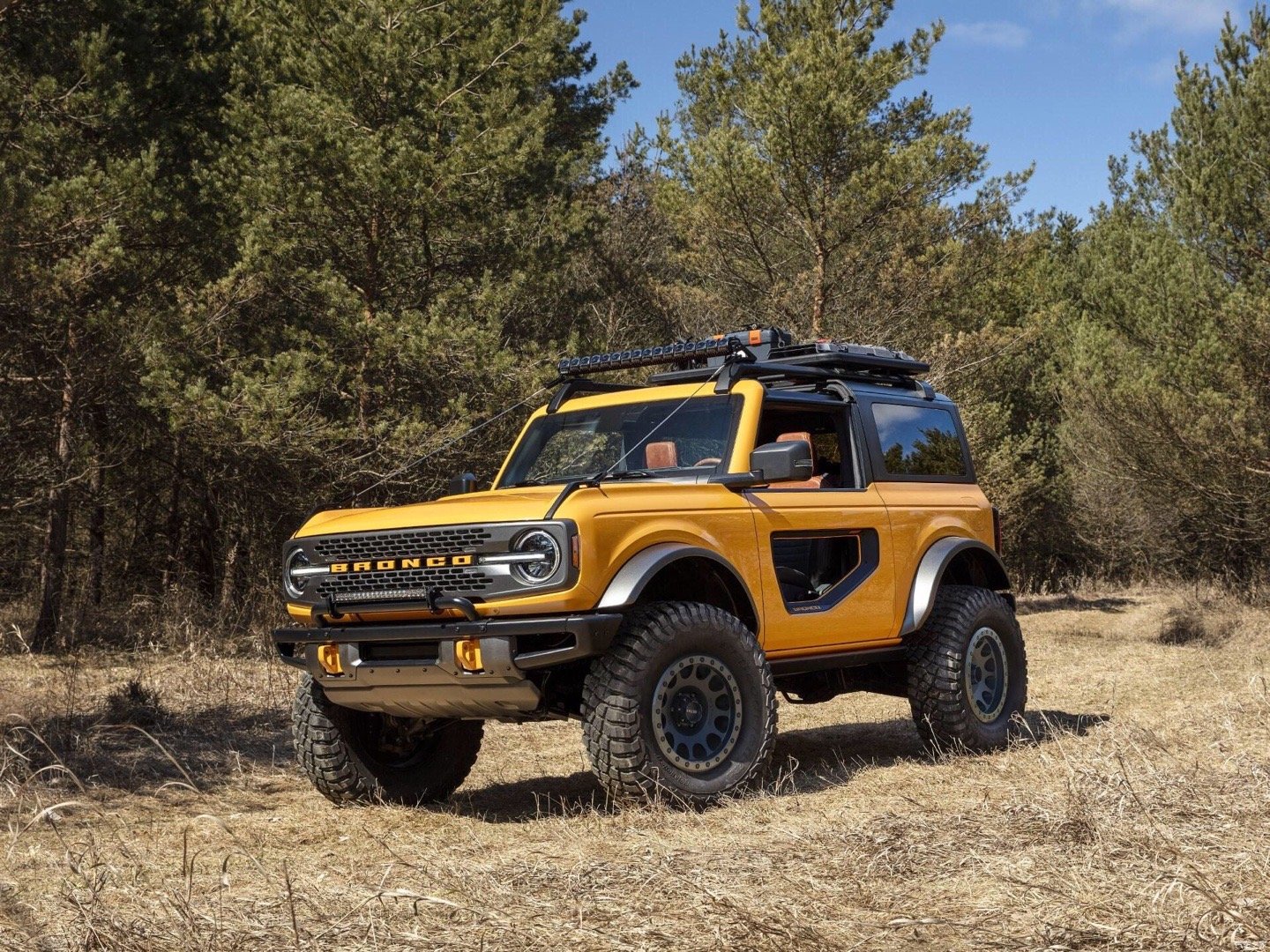 每天一组汽车美图：福特Bronco，真是越看越喜欢