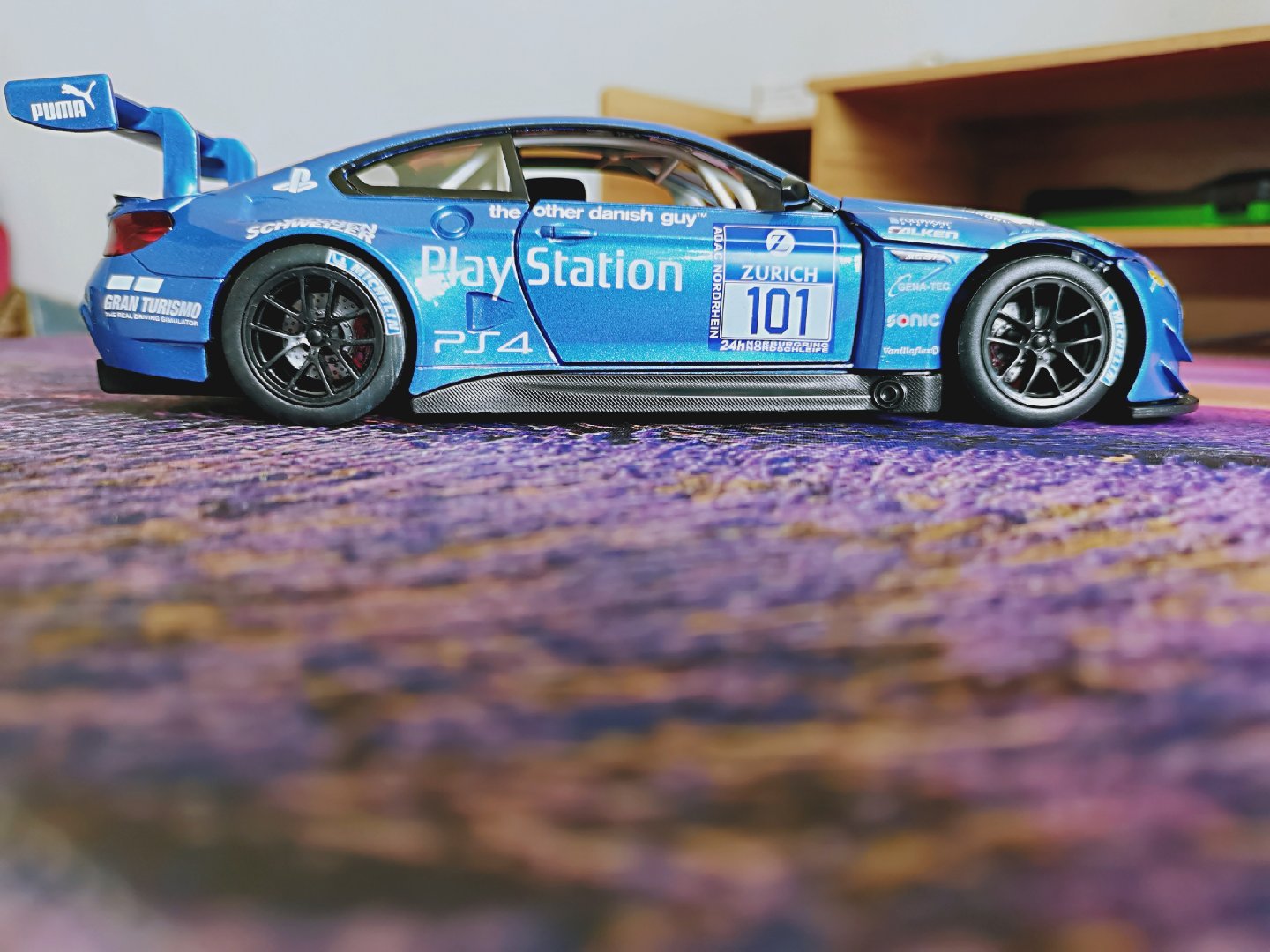 BMW M6 GT3 4.4LV8双涡轮增压 最大马力超过500匹