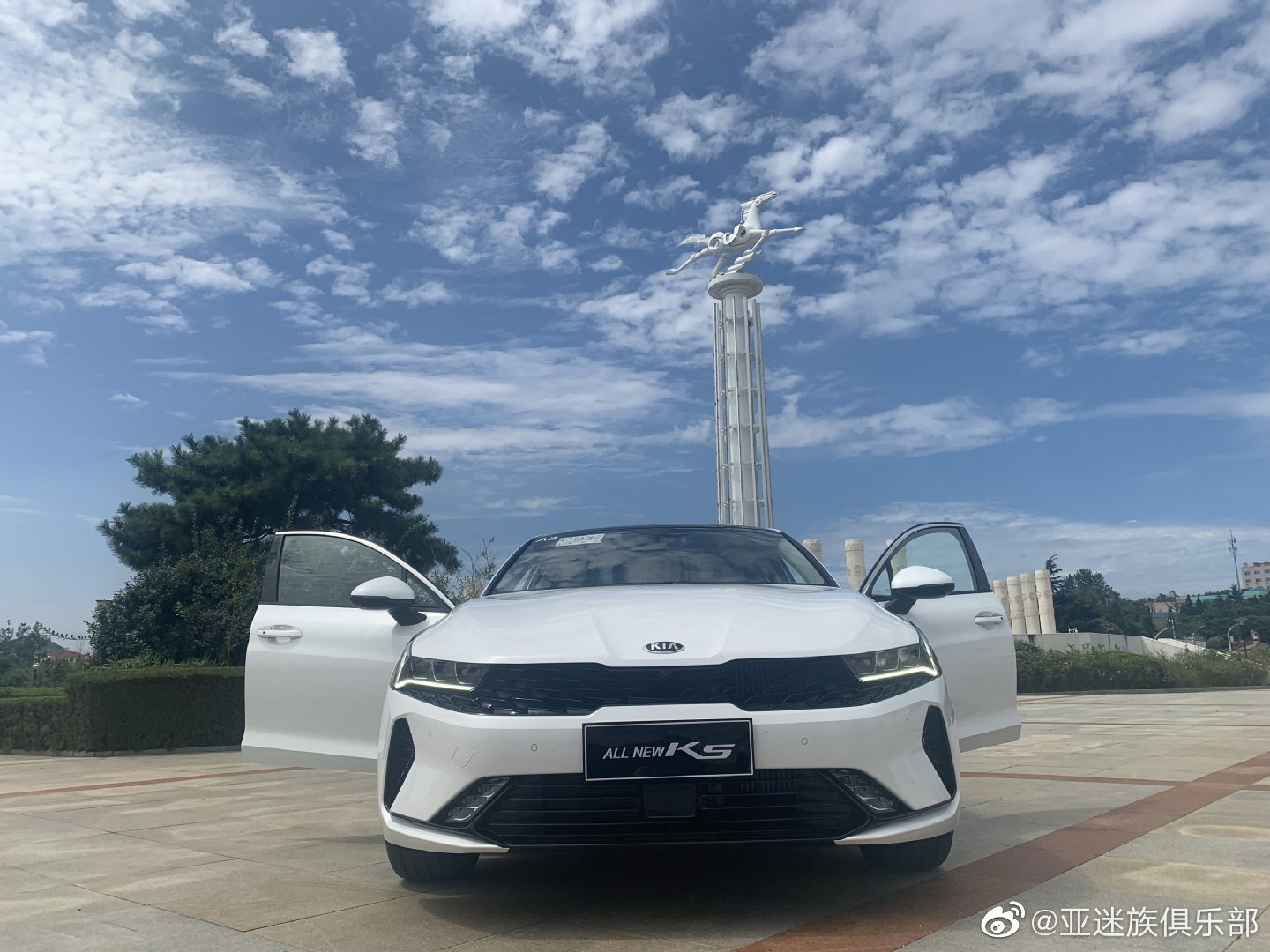金沙凯酷七夕时，天涯海角车相随