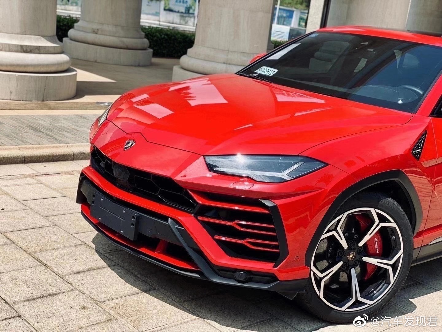 19年兰博基尼urus越野车40t双红搭配