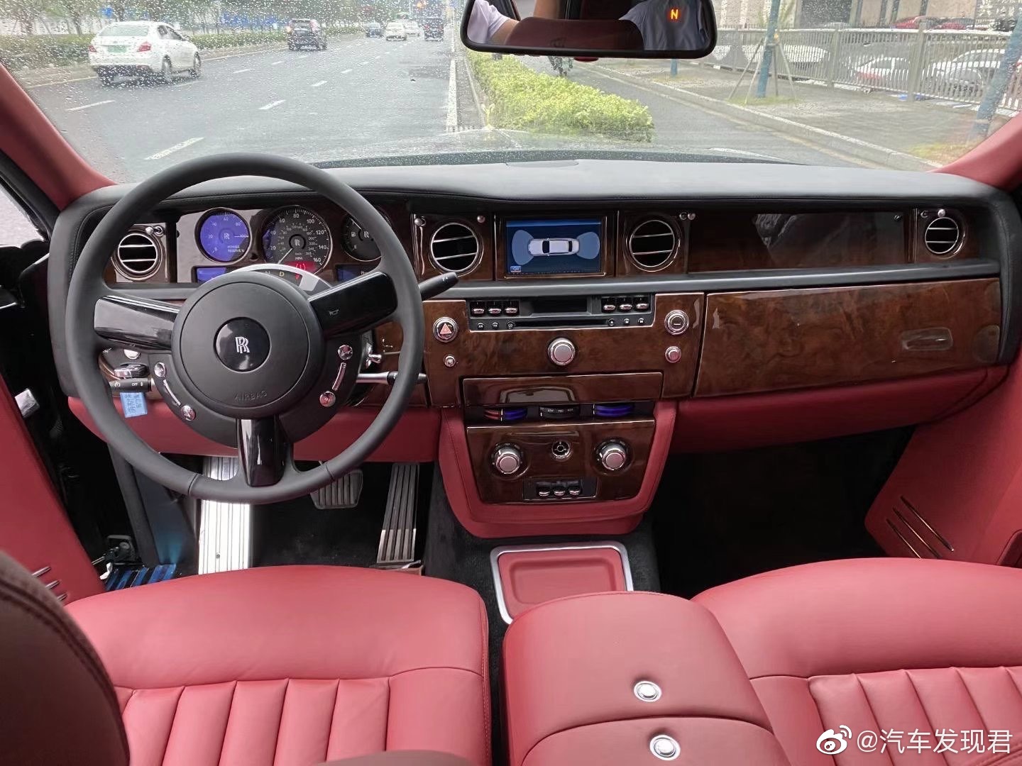 汽车美图大赏：劳斯莱斯幻影，大佬座驾