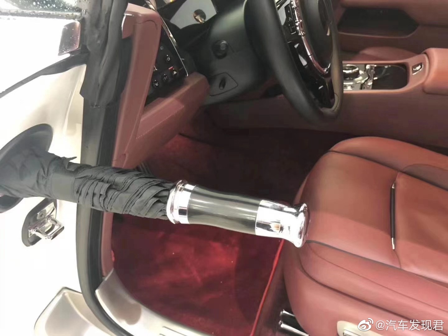 汽车美图：劳斯莱斯魅影，喜欢吗