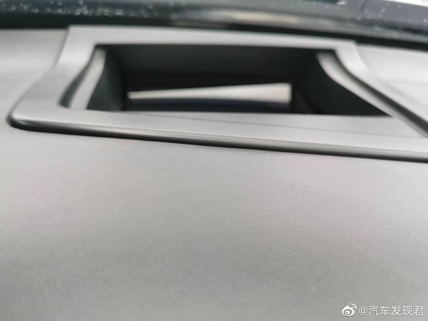 超级大佬座驾，劳斯莱斯古斯特