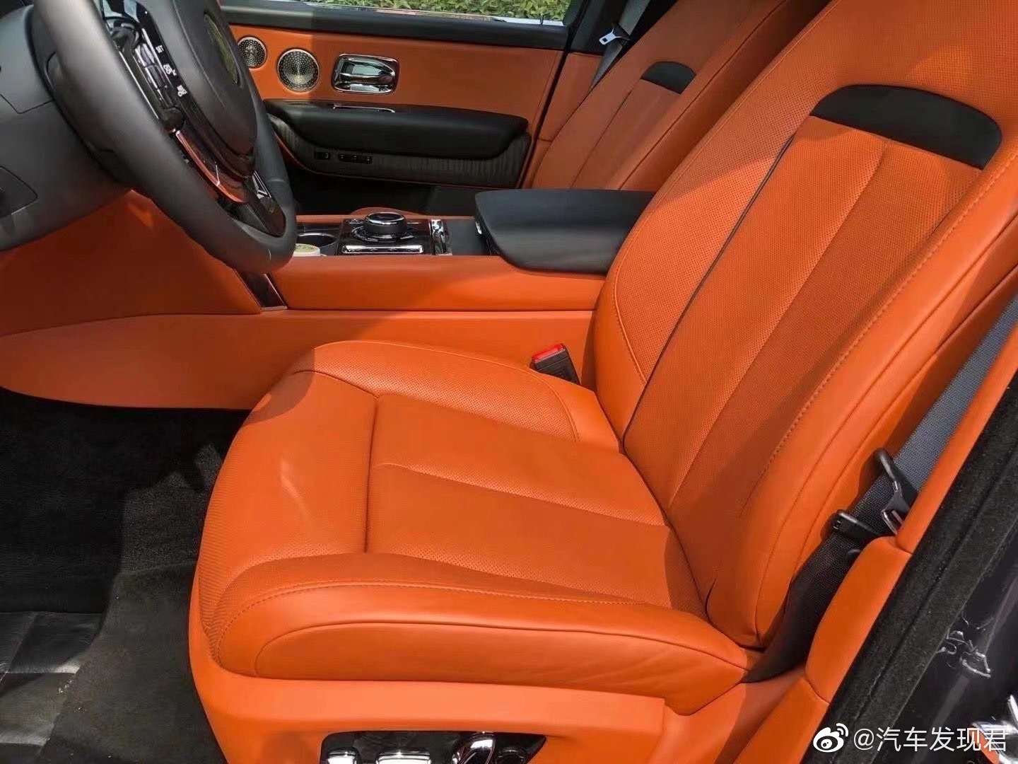 劳斯莱斯库里南4座，是不是专属地产的座驾