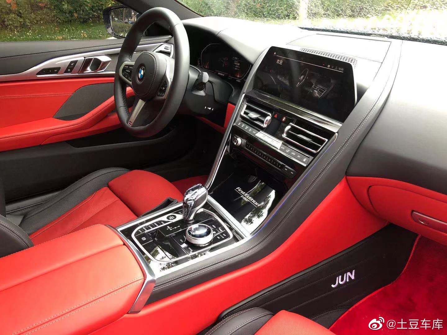 第一次看到宝马840 充满着人民币的味道
