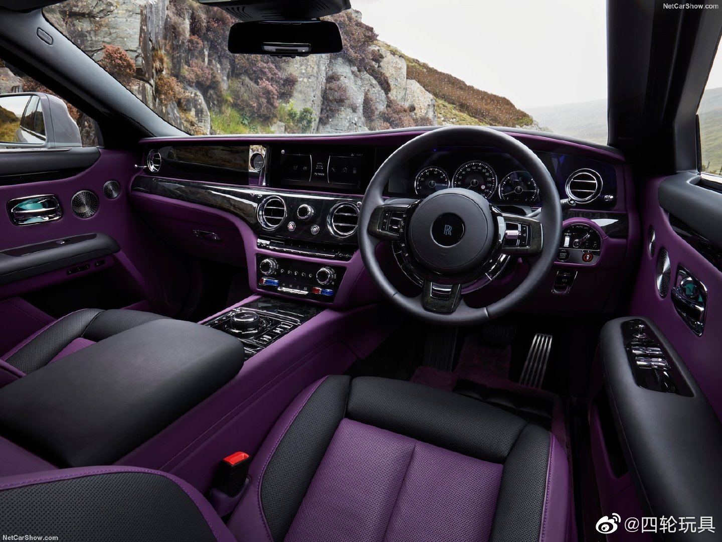 劳斯莱斯古斯特，就突出了仨字：买不起！