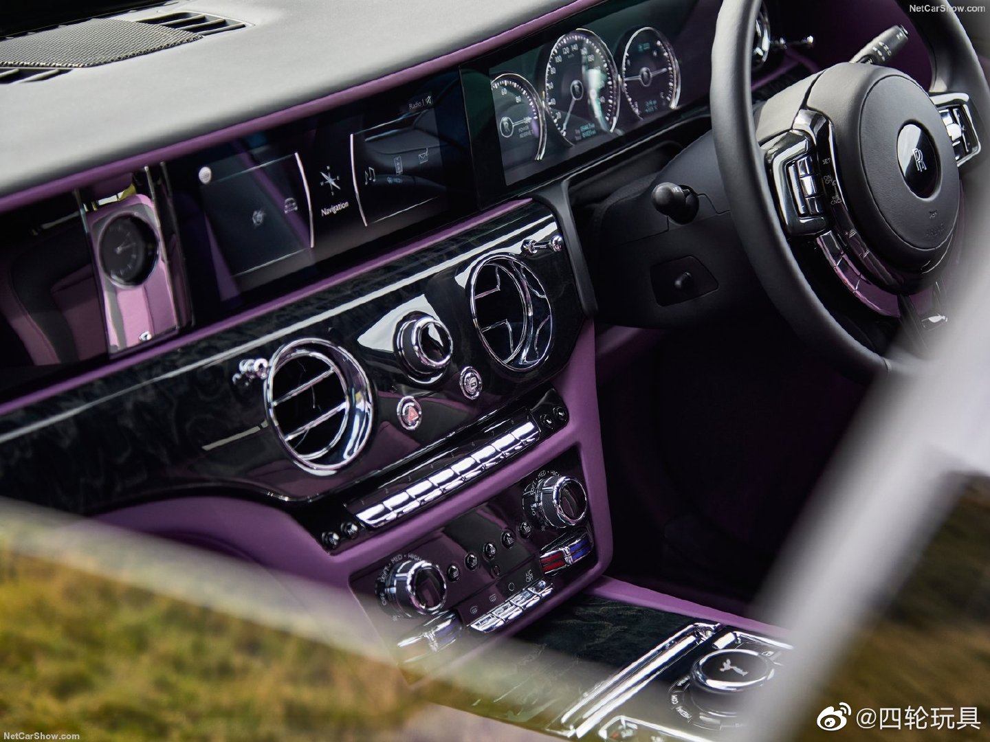 劳斯莱斯古斯特，就突出了仨字：买不起！