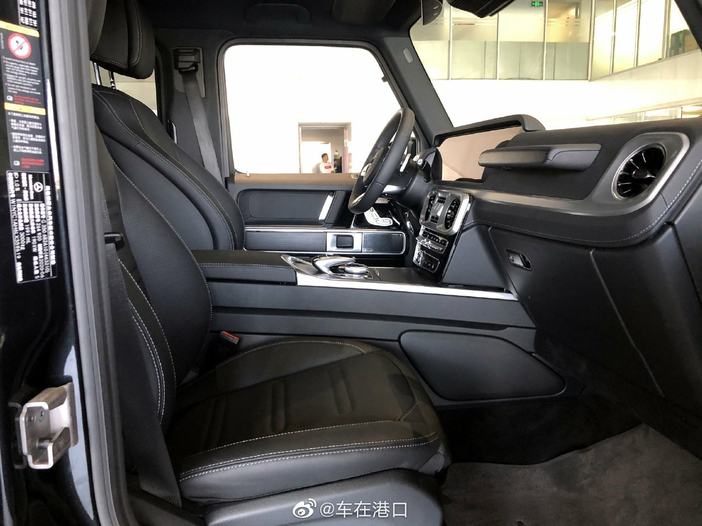 奔驰G350 黑/黑 行情依然坚挺